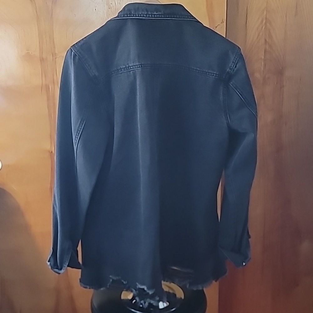 Destressed Jean Shacket - Picture 9 of 10